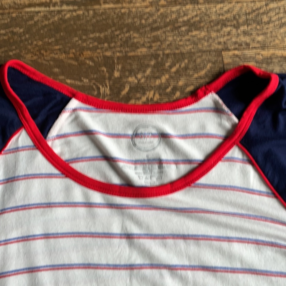 24/7 Retro Style Top - Picture 2 of 5